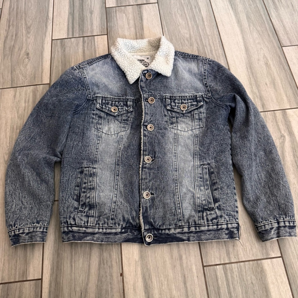 Women’s DNM Collections Blue Denim Jacket Lined With Sherpa Size Medium
